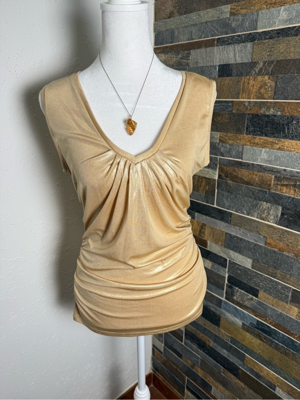 New York & Company Shimmery Gold V-Neck Sleeveless Top Size Small